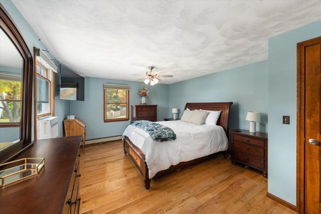 20 Jeffrey Rd, Billerica, MA 01821