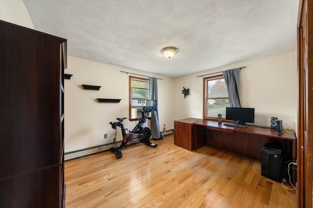 20 Jeffrey Rd, Billerica, MA 01821