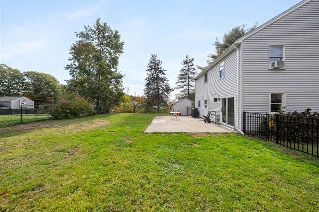 20 Jeffrey Rd, Billerica, MA 01821