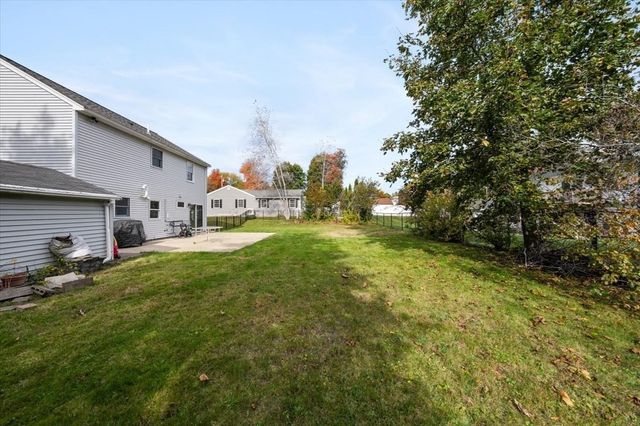 20 Jeffrey Rd, Billerica, MA 01821