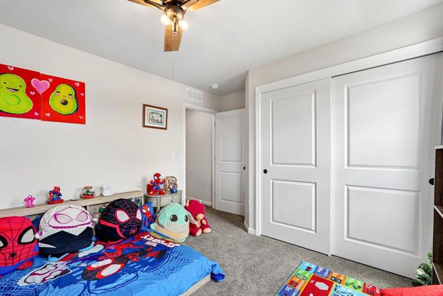 9249 S Overlook WAY, Franklin, WI 53132