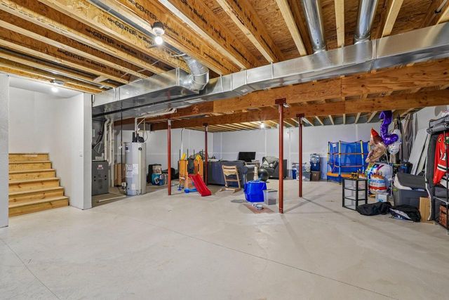9249 S Overlook WAY, Franklin, WI 53132