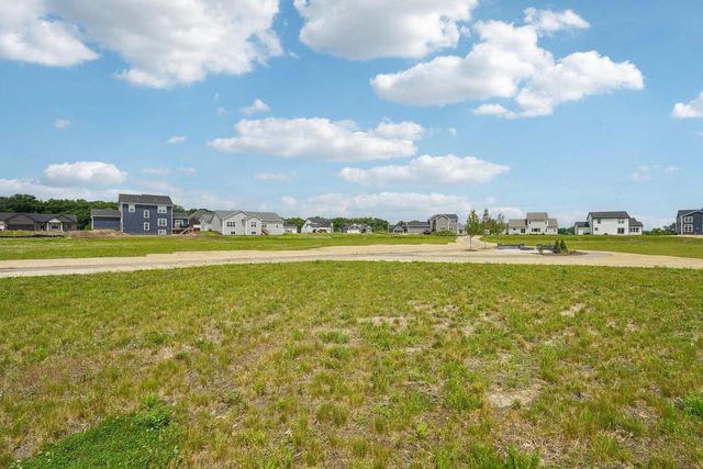 9249 S Overlook WAY, Franklin, WI 53132