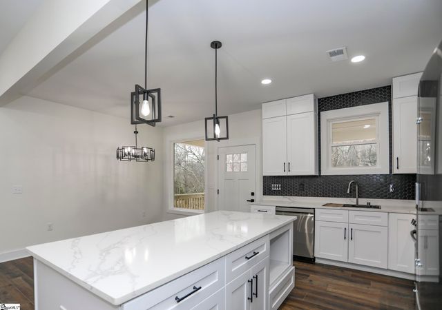 14 Ferncrest Drive, Greenville, SC 29605