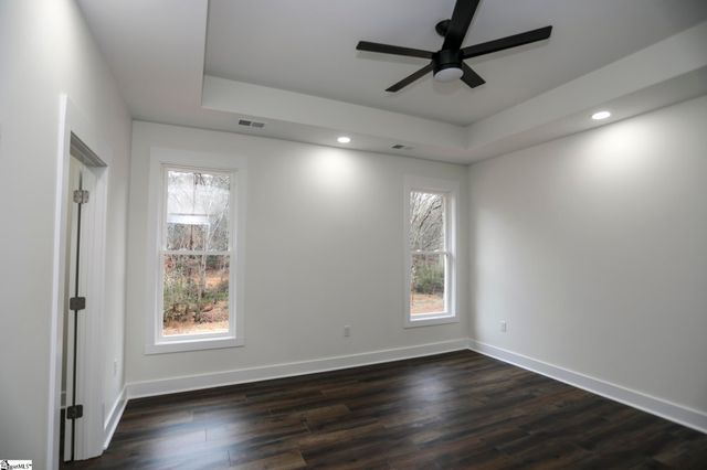 14 Ferncrest Drive, Greenville, SC 29605