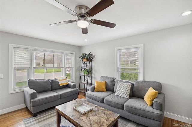 72 Conklin Avenue, Patchogue, NY 11772