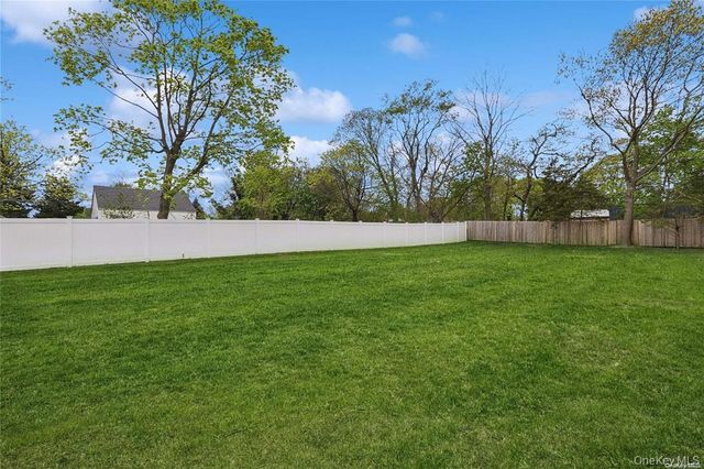 72 Conklin Avenue, Patchogue, NY 11772