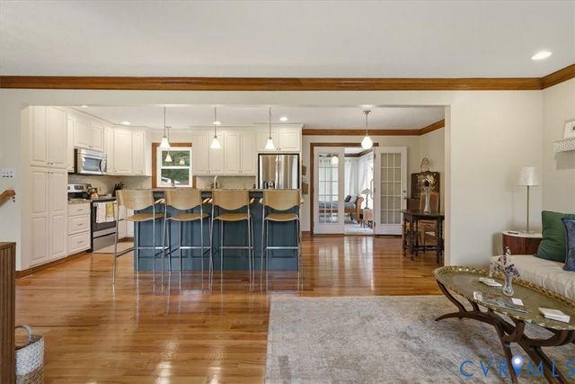 712 Reese Dr, Sandston, VA 23150