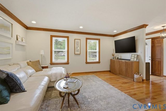 712 Reese Dr, Sandston, VA 23150