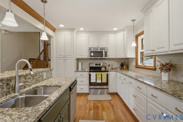 712 Reese Dr, Sandston, VA 23150