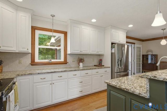 712 Reese Dr, Sandston, VA 23150