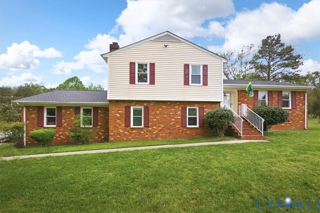 712 Reese Dr, Sandston, VA 23150
