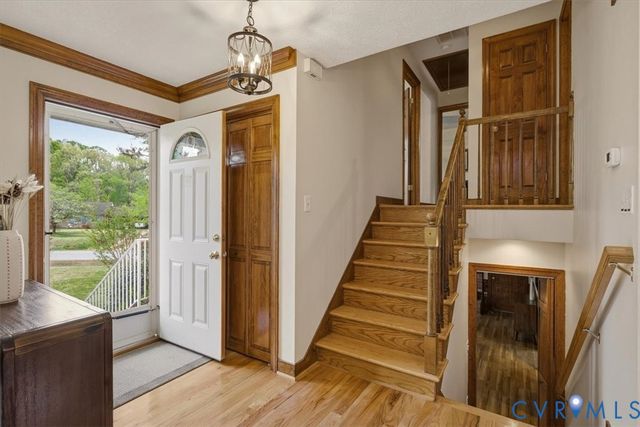 712 Reese Dr, Sandston, VA 23150