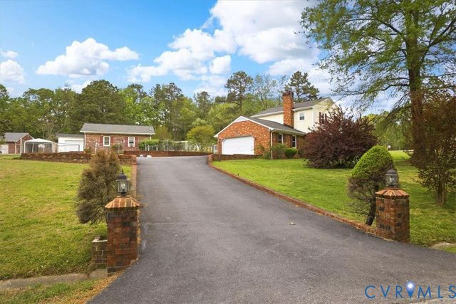 712 Reese Dr, Sandston, VA 23150