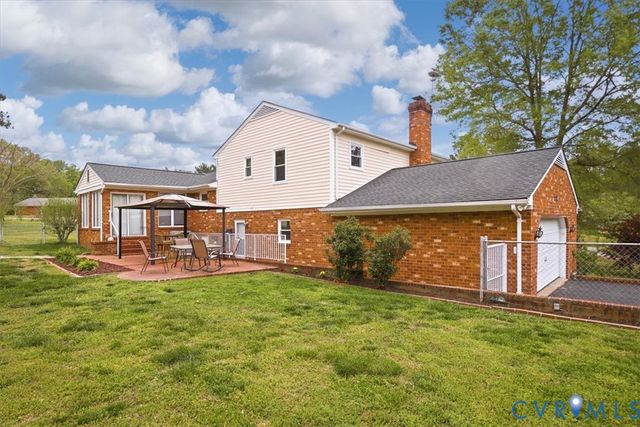 712 Reese Dr, Sandston, VA 23150