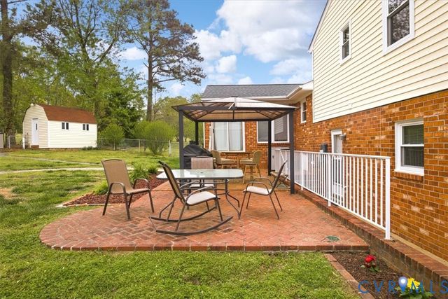 712 Reese Dr, Sandston, VA 23150