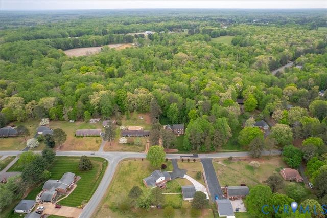 712 Reese Dr, Sandston, VA 23150
