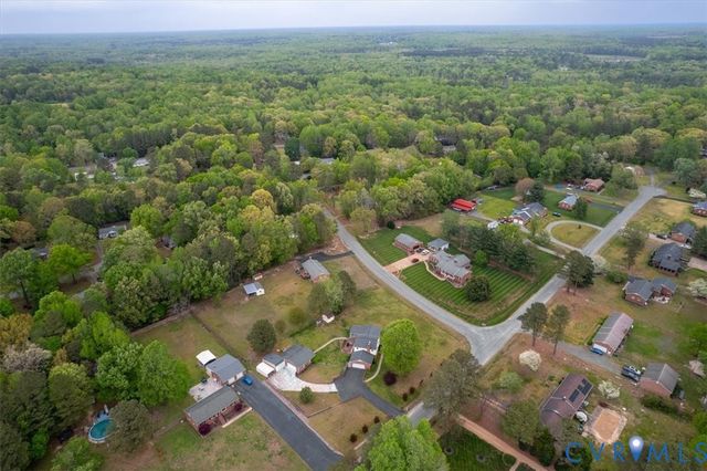712 Reese Dr, Sandston, VA 23150