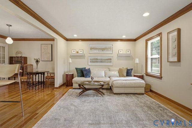 712 Reese Dr, Sandston, VA 23150