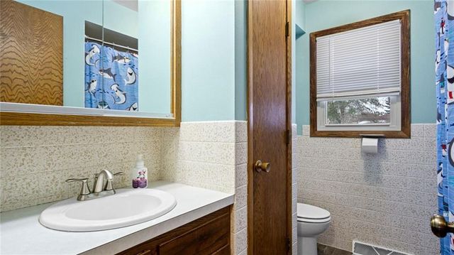 2719 Mercury Avenue, Eau Claire, WI 54703