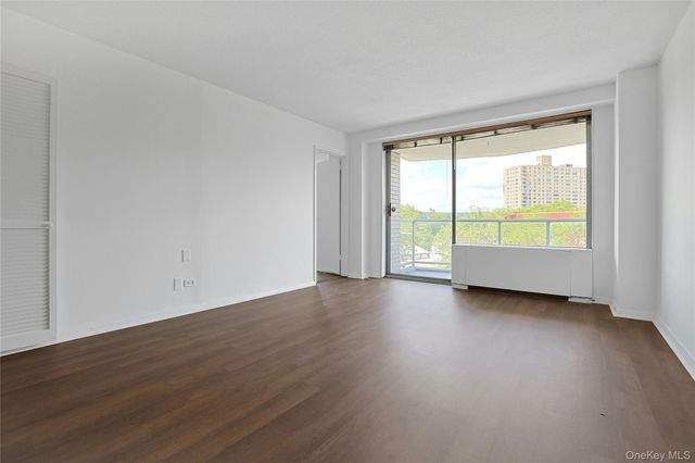 3333 Henry Hudson Parkway 4M, Bronx, NY 10463