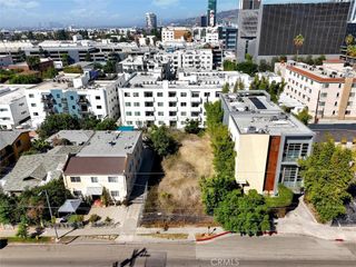 1449 N Bronson, Los Angeles, CA 90028