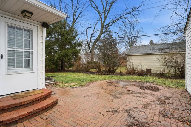 32200 Arlington Drive, Beverly Hills, MI 48025