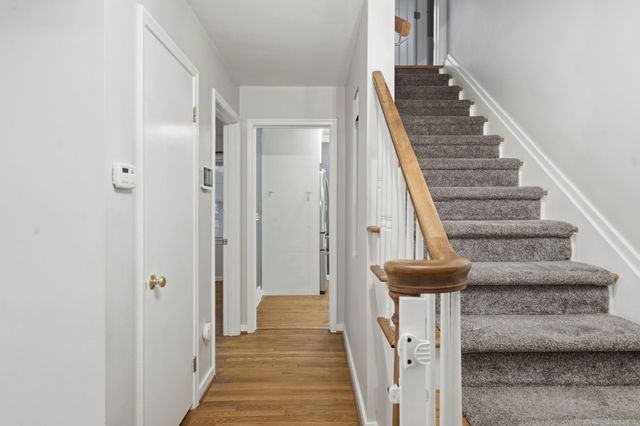 32200 Arlington Drive, Beverly Hills, MI 48025