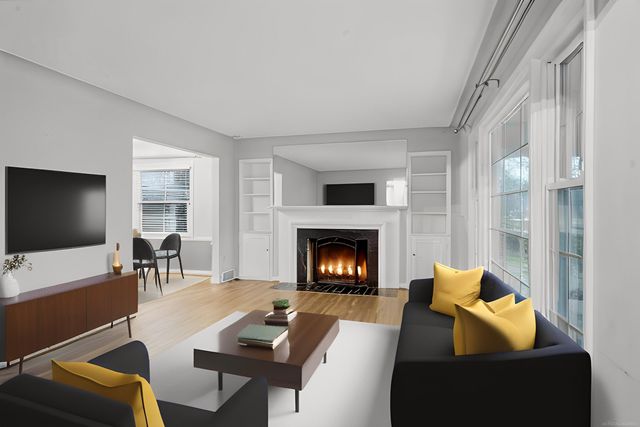 32200 Arlington Drive, Beverly Hills, MI 48025