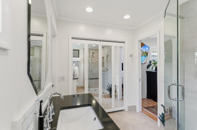 1420 NE 42nd Court, Oakland Park, FL 33334