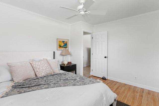 1420 NE 42nd Court, Oakland Park, FL 33334