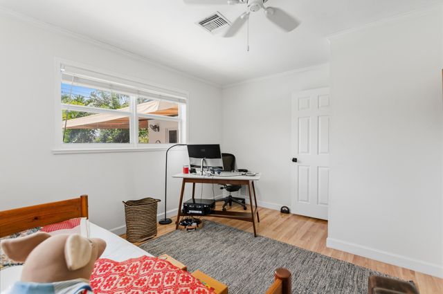1420 NE 42nd Court, Oakland Park, FL 33334