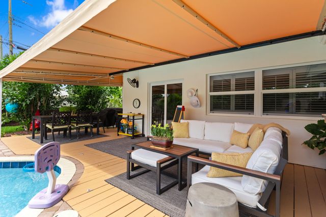 1420 NE 42nd Court, Oakland Park, FL 33334