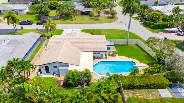 1420 NE 42nd Court, Oakland Park, FL 33334
