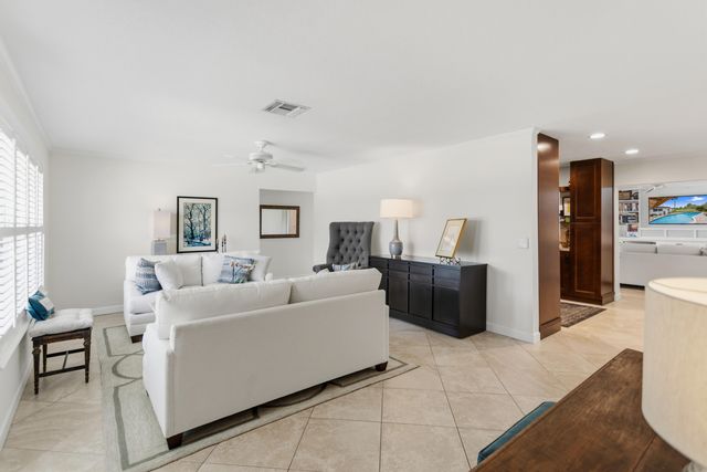 1420 NE 42nd Court, Oakland Park, FL 33334