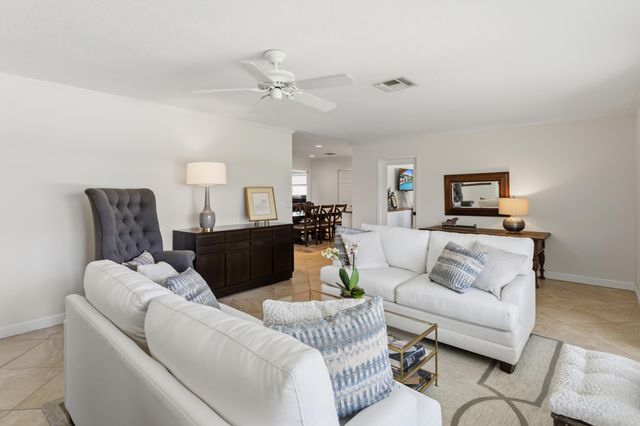 1420 NE 42nd Court, Oakland Park, FL 33334