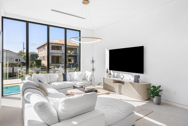 750 NE 69th Street, Boca Raton, FL 33487