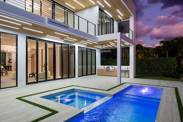 750 NE 69th Street, Boca Raton, FL 33487