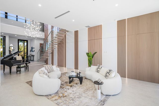 750 NE 69th Street, Boca Raton, FL 33487