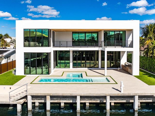 750 NE 69th Street, Boca Raton, FL 33487