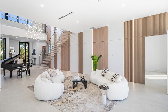 750 NE 69th Street, Boca Raton, FL 33487