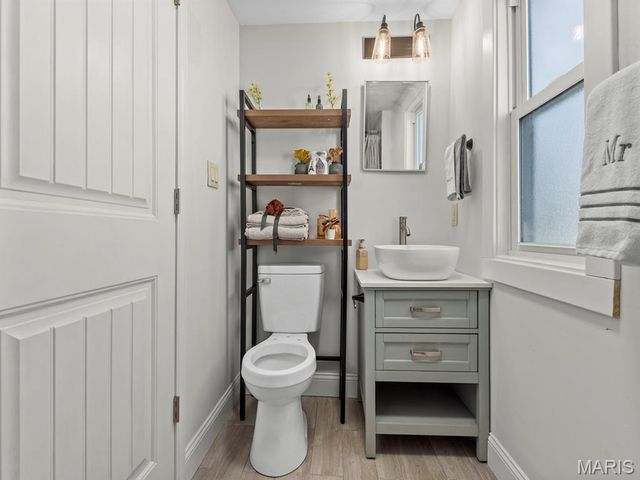 5147 Pattison Avenue, St Louis, MO 63110