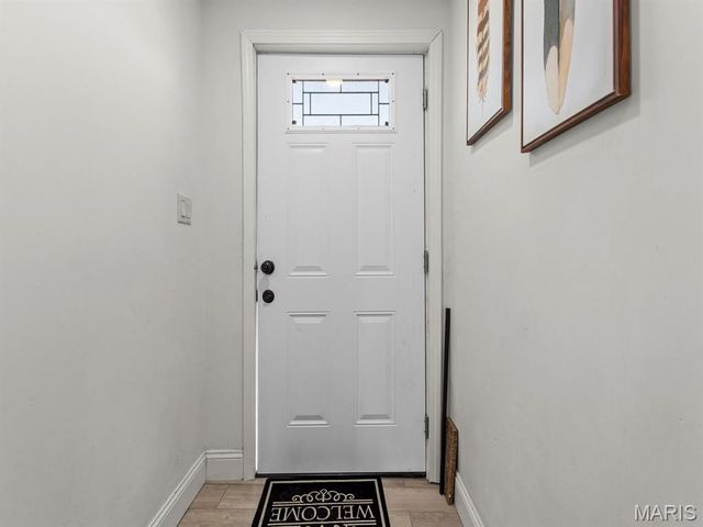 5147 Pattison Avenue, St Louis, MO 63110