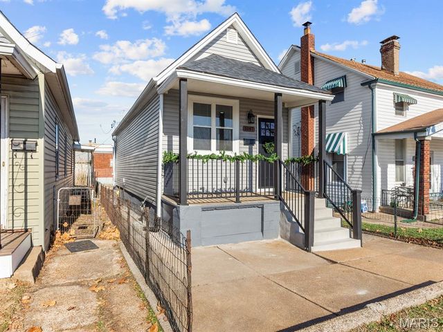 5147 Pattison Avenue, St Louis, MO 63110