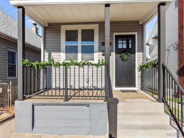 5147 Pattison Avenue, St Louis, MO 63110