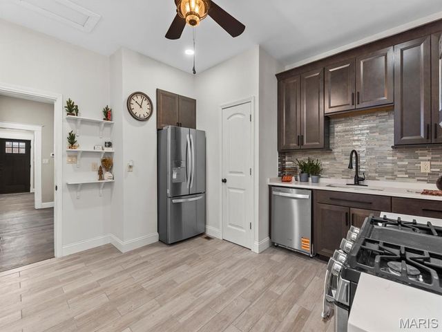 5147 Pattison Avenue, St Louis, MO 63110