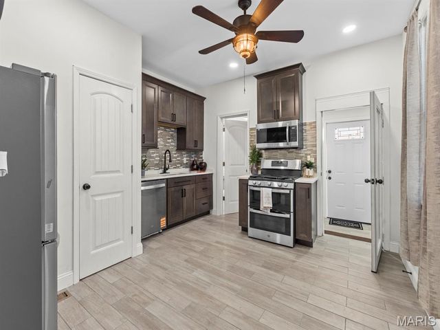 5147 Pattison Avenue, St Louis, MO 63110