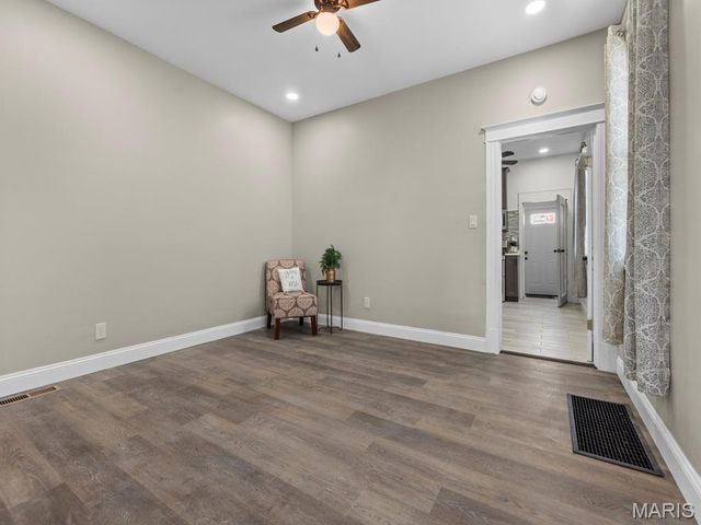 5147 Pattison Avenue, St Louis, MO 63110