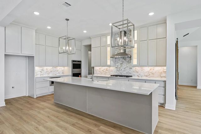 2941 Heritage Heights RD, Leander, TX 78641