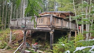 2001 N Dow Mountain Road, Hoodsport, WA 98548